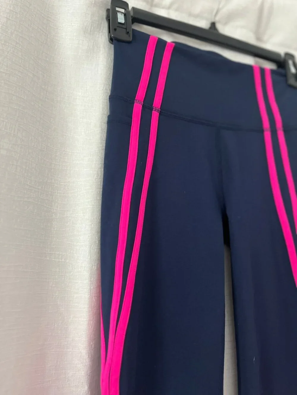 Lilly Pulitzer Luxletic XS Navy/Pink Leggings NWOT